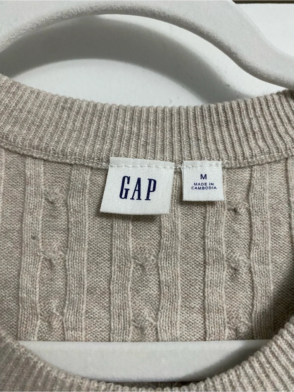 Gap Sweater - Picture 2 of 2